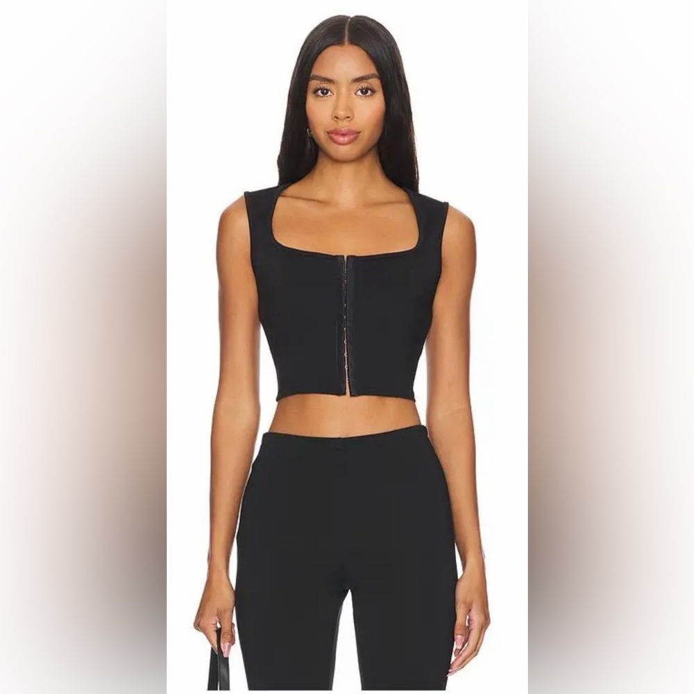 NWT SNDYS Top, size M